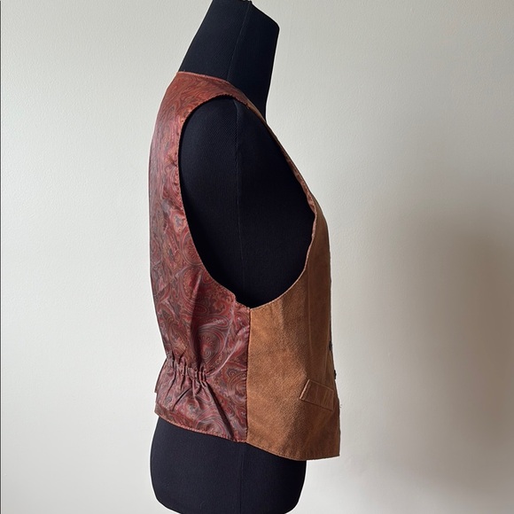 Vintage Tan Suede Button-Up Vest - Picture 4 of 10